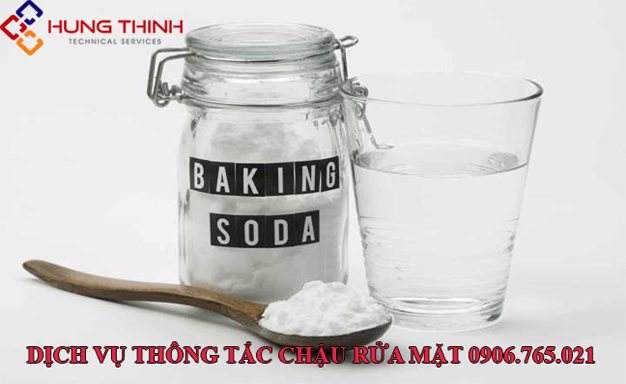 cach-thong-tac-bon-rua-mat-bang-baking-soda-giam-1